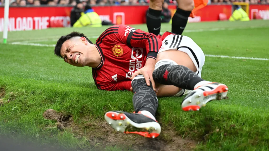 Martinez Injury: Impact on Team and Season Predictions