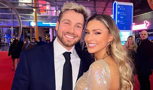 Sam Thompson Girlfriend Zara